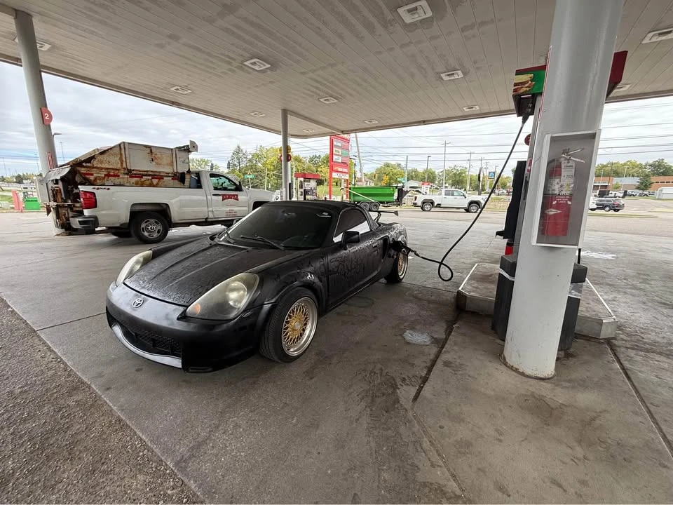 2001 Toyota MR2 Spyder/MR-S - Image 8 of 10