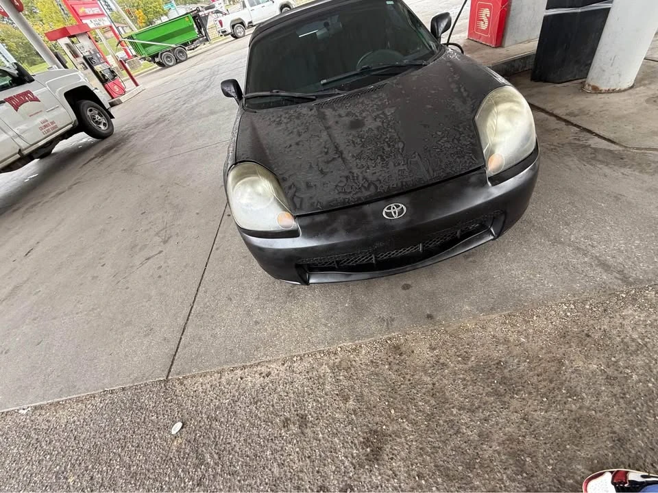 2001 Toyota MR2 Spyder/MR-S - Image 8 of 9