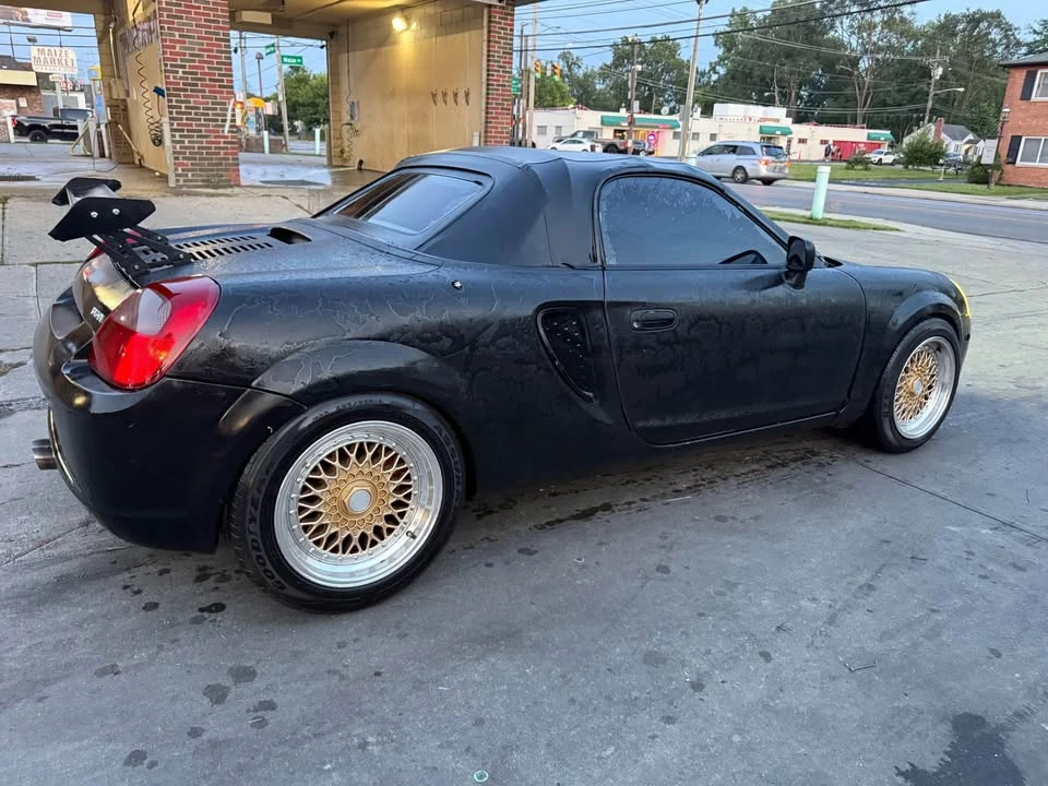 2001 Toyota MR2 Spyder/MR-S - Image 4 of 9