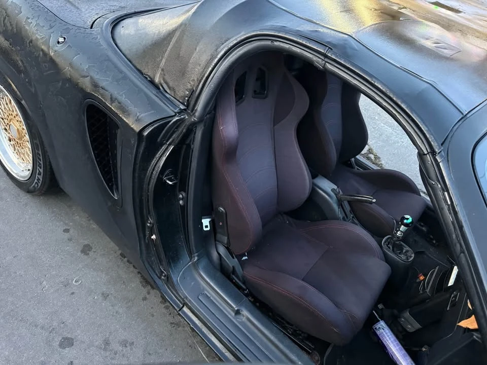 2001 Toyota MR2 Spyder/MR-S - Image 5 of 9