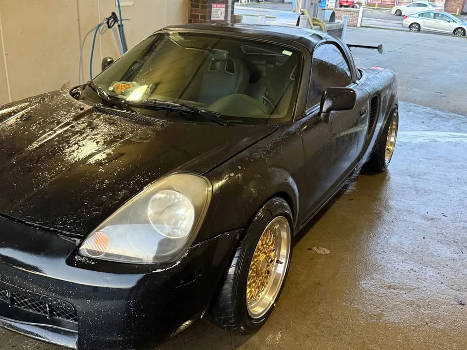 2001 Toyota MR2 Spyder/MR-S - Image 3 of 9