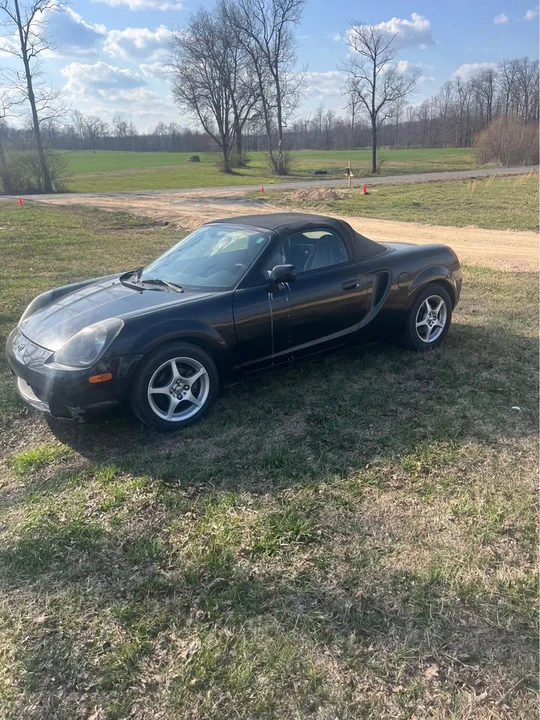 2000 Toyota MR2 Spyder/MR-S - Image 3 of 5