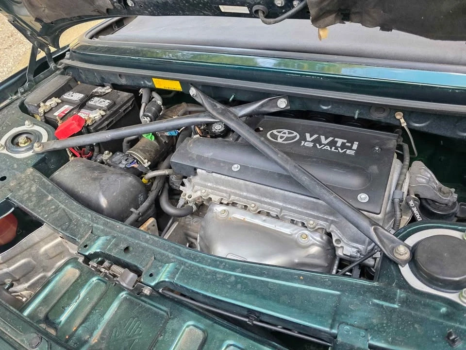 2002 Toyota MR2 Spyder/MR-S - Image 10 of 10