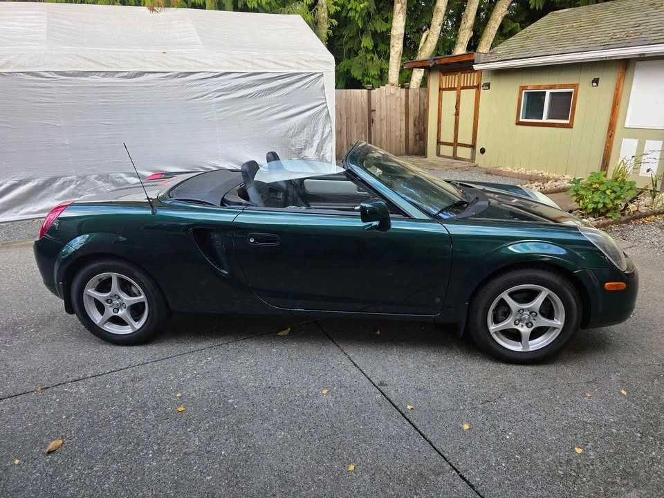 2002 Toyota MR2 Spyder/MR-S - Image 5 of 10