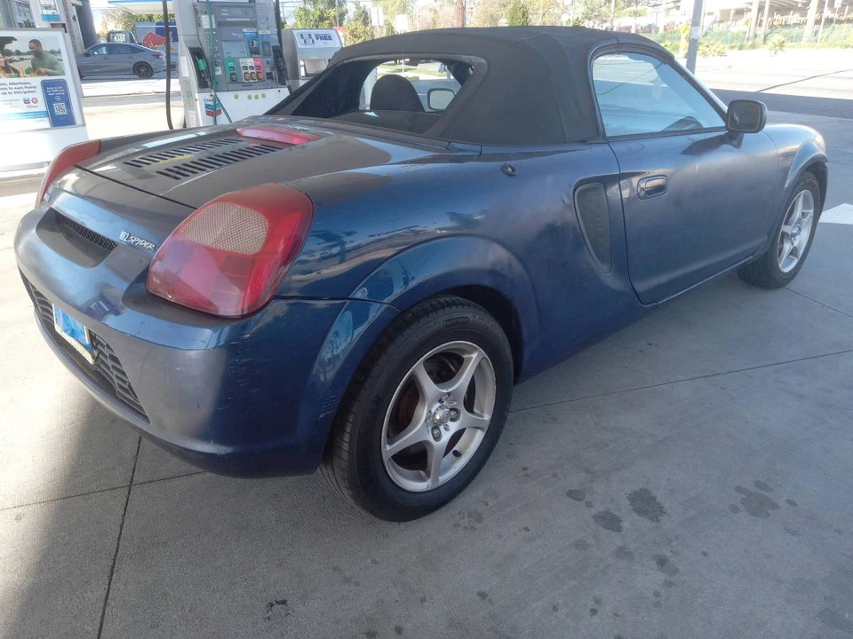 2000 Toyota MR2 Spyder/MR-S - Image 24 of 24