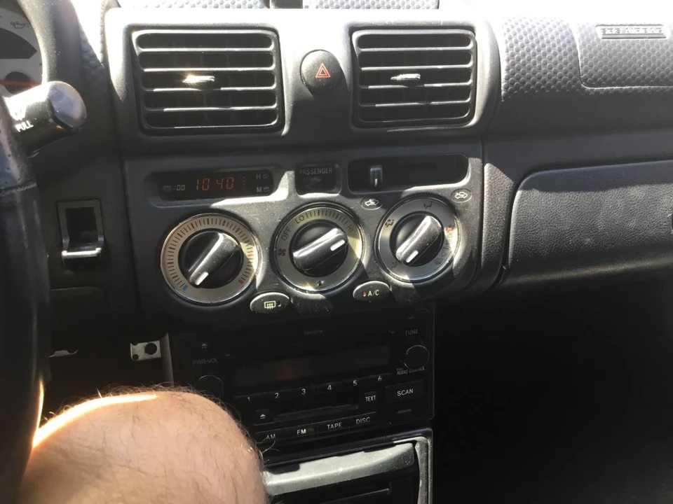 2003 Toyota MR2 Spyder/MR-S - Image 17 of 23