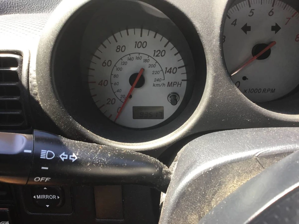 2003 Toyota MR2 Spyder/MR-S - Image 16 of 23