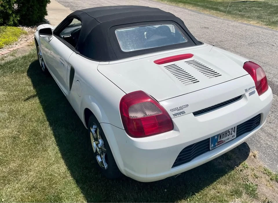 2002 Toyota MR2 Spyder/MR-S - Image 5 of 9