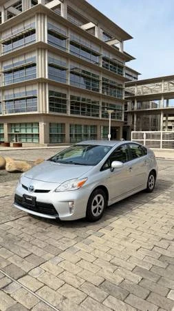 2015 Toyota Prius 3rd Gen - Image 3 of 9