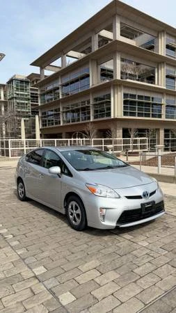 2015 Toyota Prius 3rd Gen - Image 2 of 9