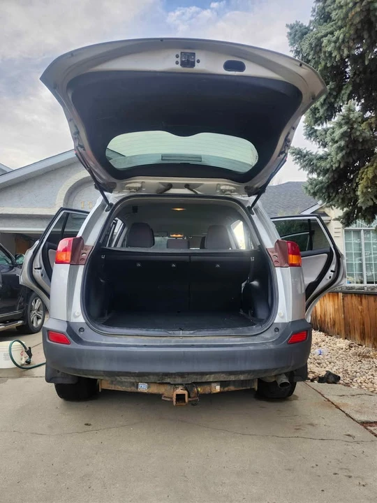 Toyota RAV4 - Image 6 of 10
