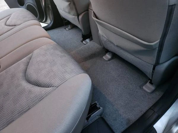 2011 Toyota RAV4 3rd Gen - Image 3 of 9