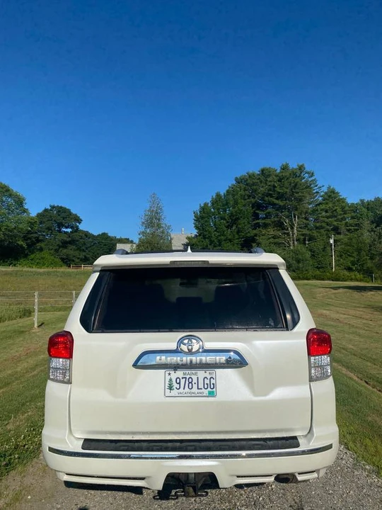 2011 Toyota 4Runner 5th Gen - Image 4 of 10