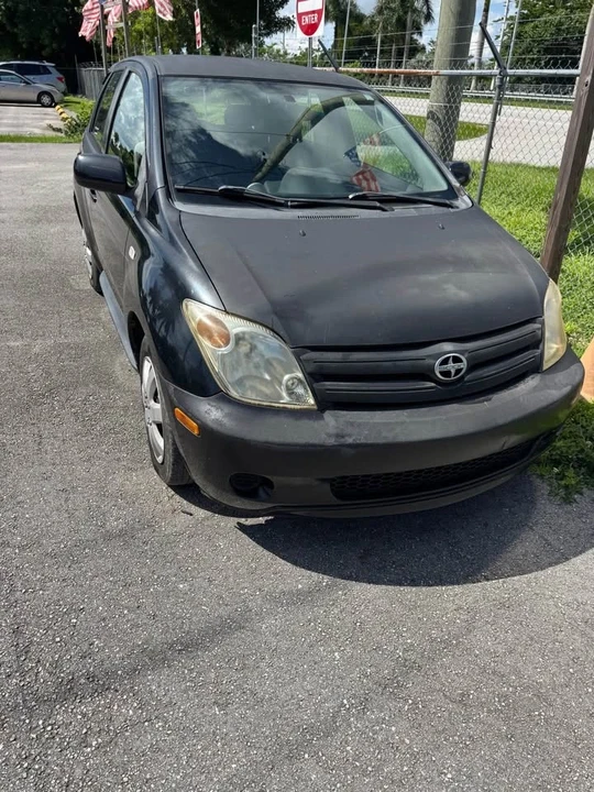 Toyota Echo - Image 4 of 7