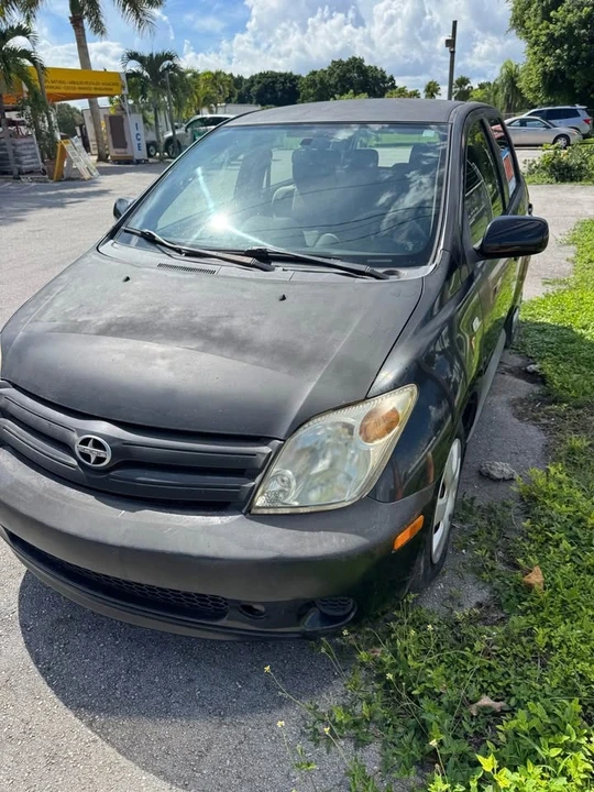 Toyota Echo - Image 3 of 7