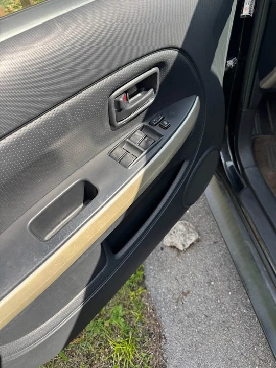 Toyota Echo - Image 7 of 7