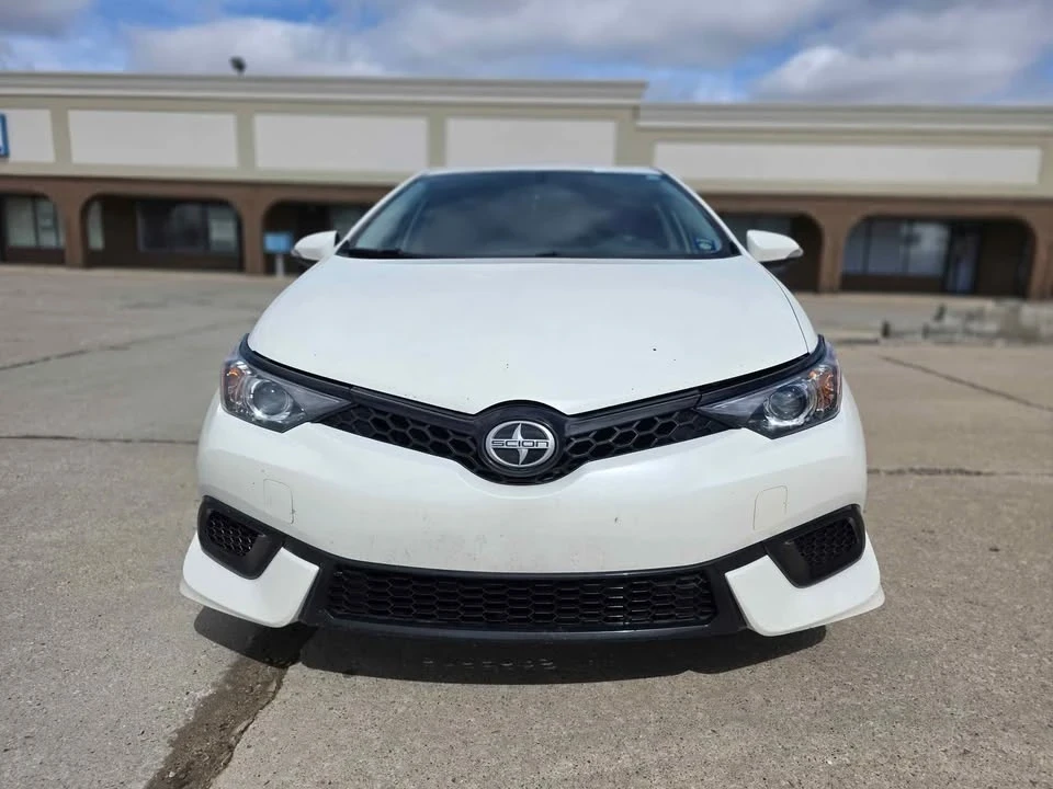 2016 Toyota Corolla 11th Gen - Image 5 of 10