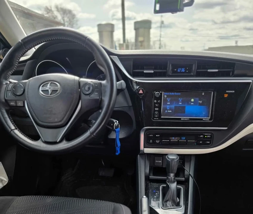 2016 Toyota Corolla 11th Gen - Image 6 of 10