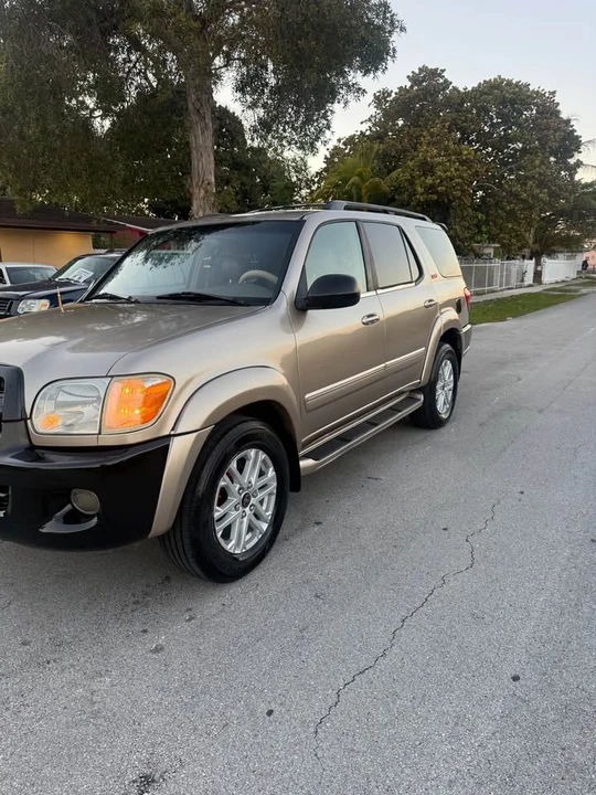 2005 Toyota Sequoia 1st Gen - Image 10 of 10