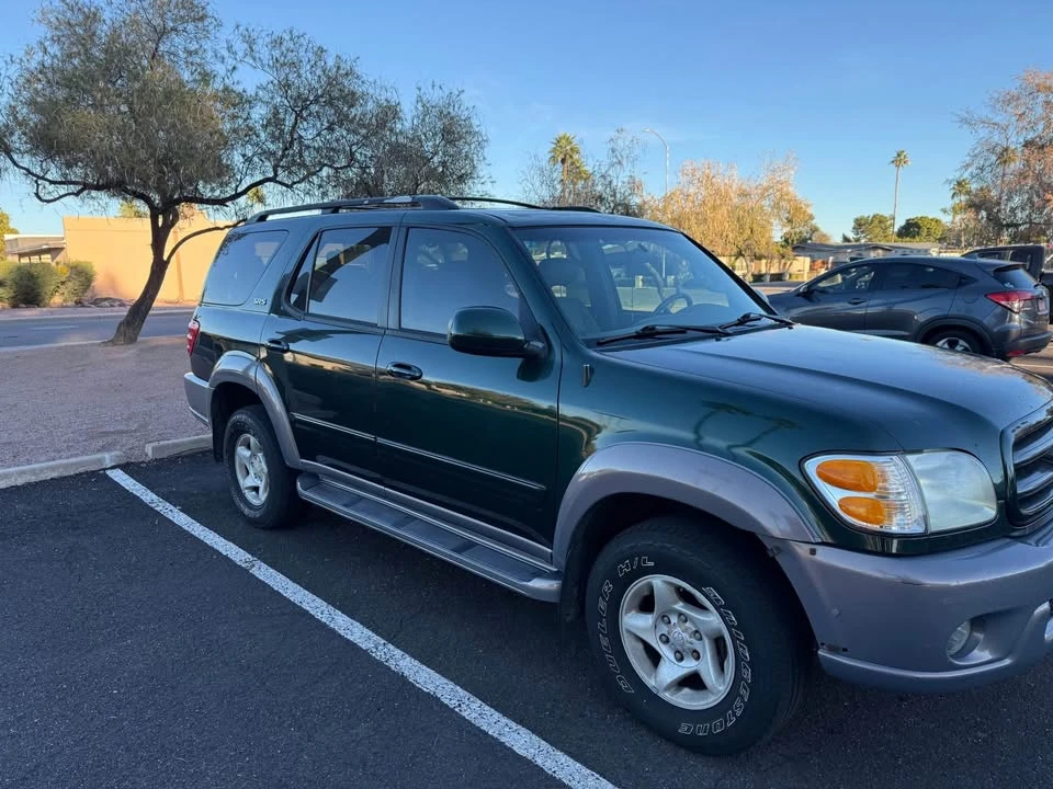 2002 Toyota Sequoia 1st Gen - Image 2 of 10