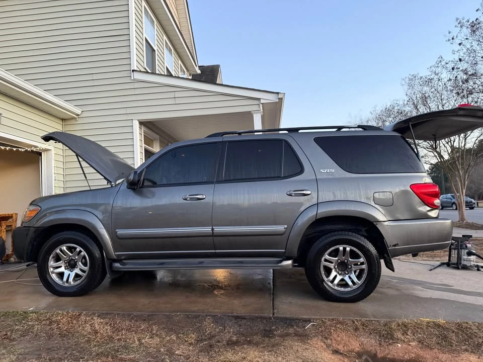 2006 Toyota Sequoia 1st Gen - Image 3 of 10