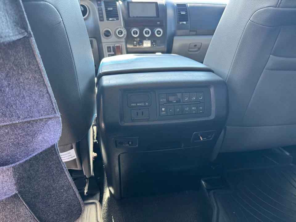 2014 Toyota Sequoia 2nd Gen - Image 5 of 7