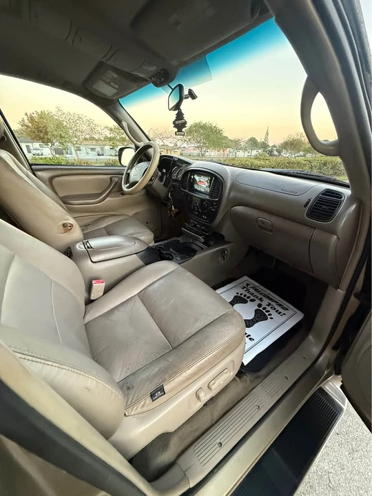 2005 Toyota Sequoia 1st Gen - Image 7 of 9