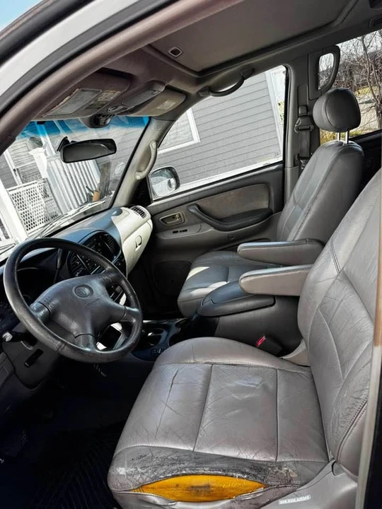 2002 Toyota Sequoia 1st Gen - Image 5 of 10