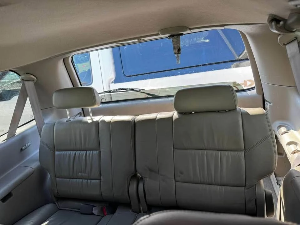 2002 Toyota Sequoia 1st Gen - Image 7 of 10