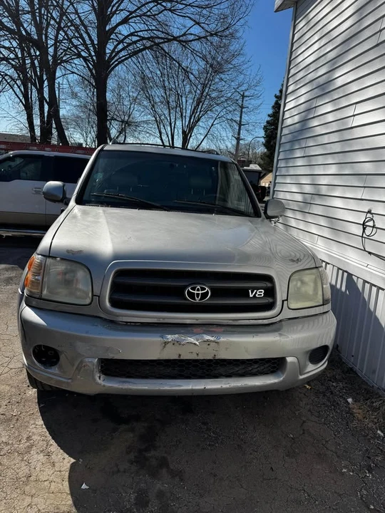 2002 Toyota Sequoia 1st Gen - Image 2 of 10