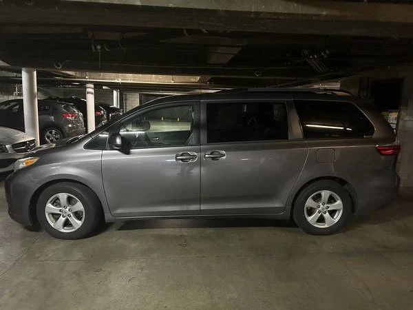 2016 Toyota Sienna 3rd Gen - Image 2 of 5