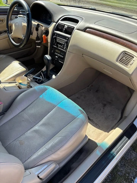 Toyota Solara - Image 7 of 10