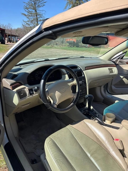 Toyota Solara - Image 6 of 10