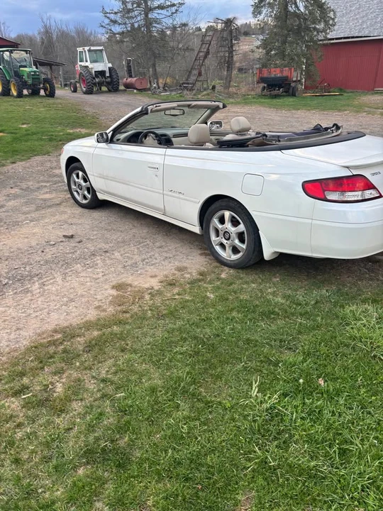 Toyota Solara - Image 9 of 10