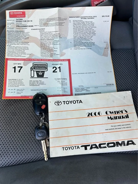 Toyota Tacoma - Image 8 of 8