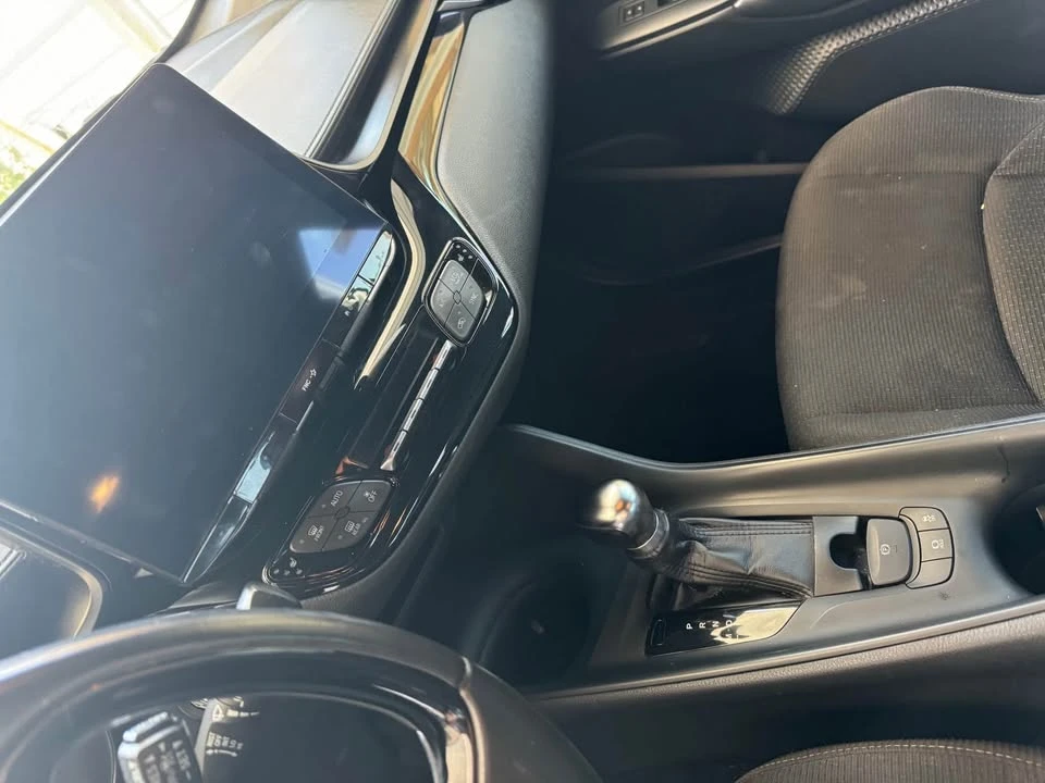 2018 Toyota C-HR - Image 5 of 9
