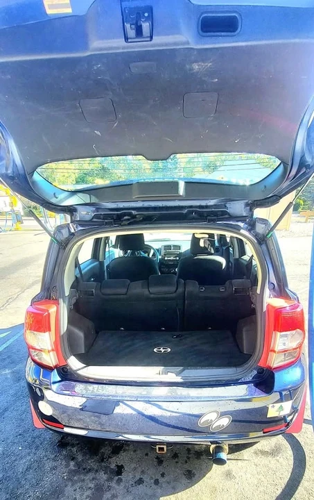 Toyota Yaris - Image 6 of 8