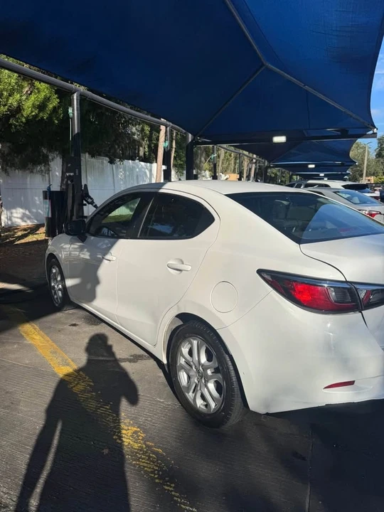 2018 Toyota Yaris - Image 6 of 10