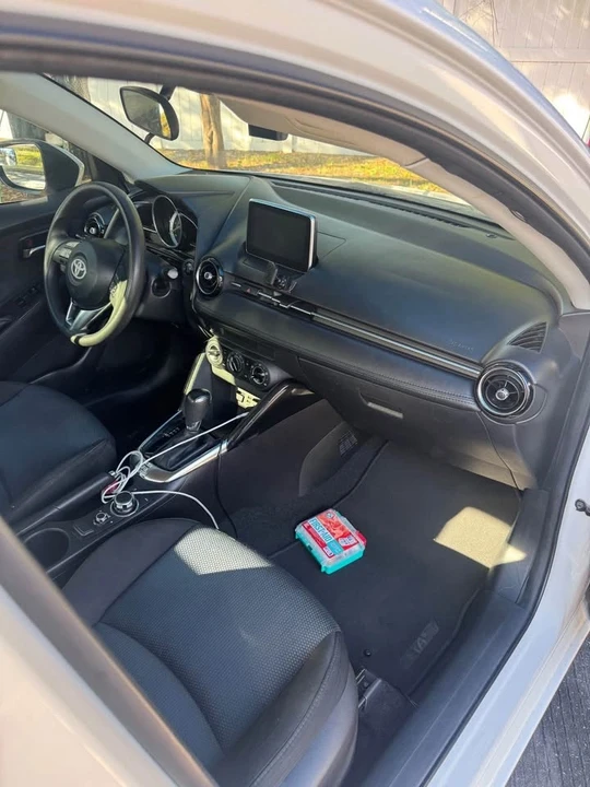 2018 Toyota Yaris - Image 8 of 10