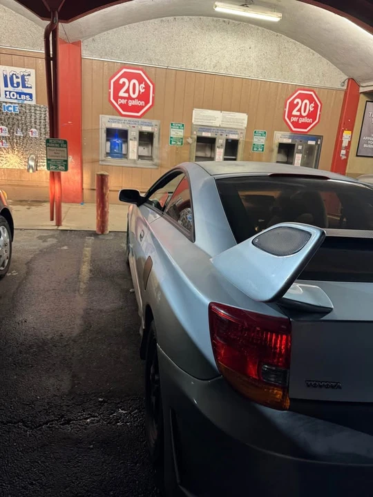 2002 Toyota Celica 7th Gen - Image 2 of 3