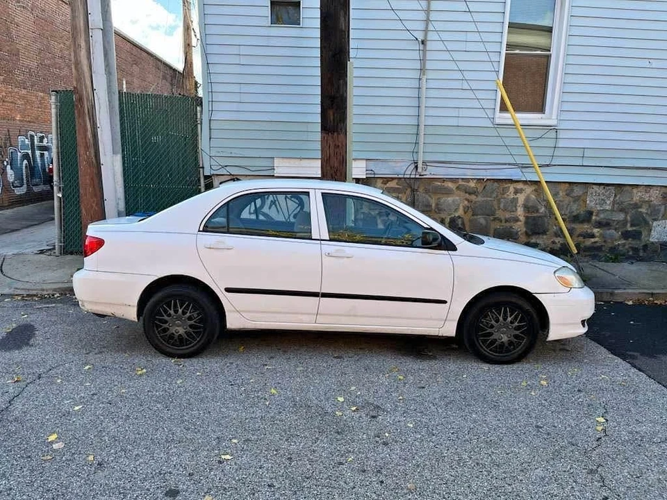 2004 Toyota Corolla 9th Gen - Image 1 of 10