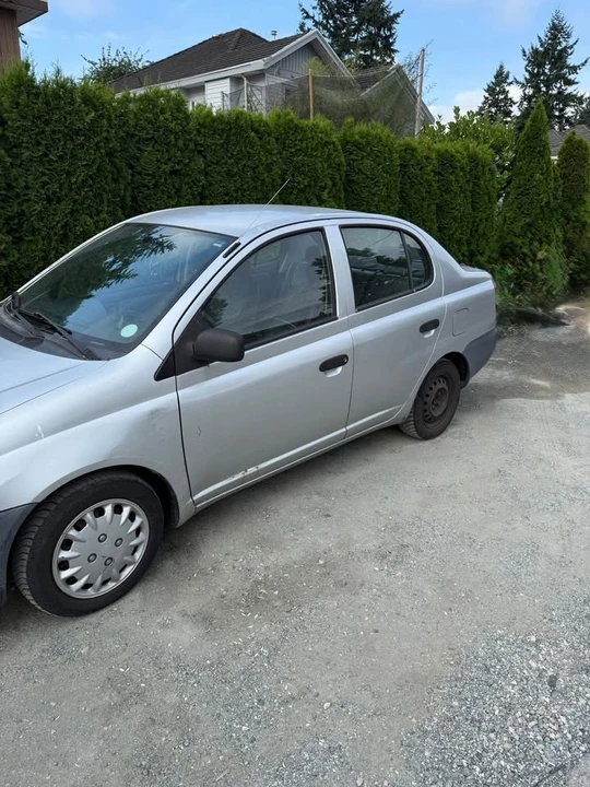 2002 Toyota Echo - Image 2 of 8