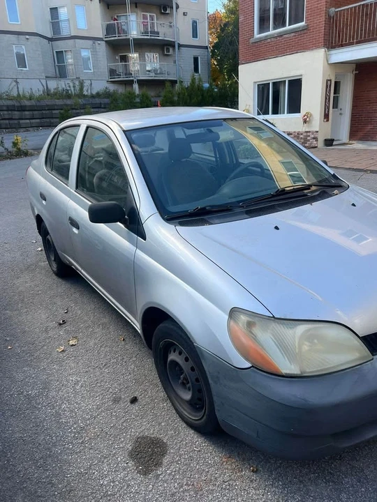 2000 Toyota Echo - Image 2 of 4