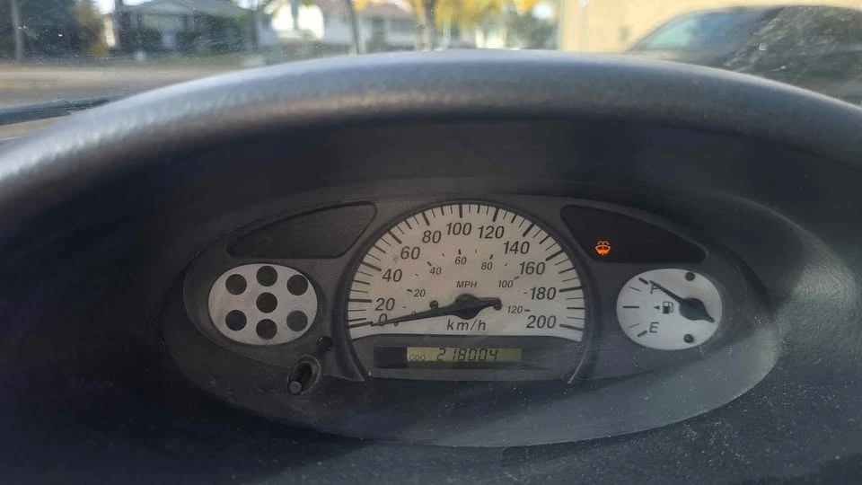 2005 Toyota Echo - Image 2 of 10