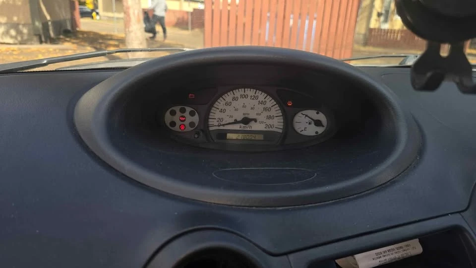 2005 Toyota Echo - Image 10 of 10