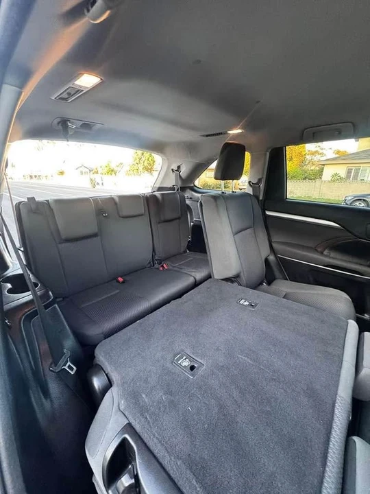 2018 Toyota Highlander - Image 9 of 10