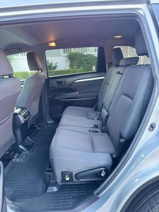 2018 Toyota Highlander - Image 4 of 10