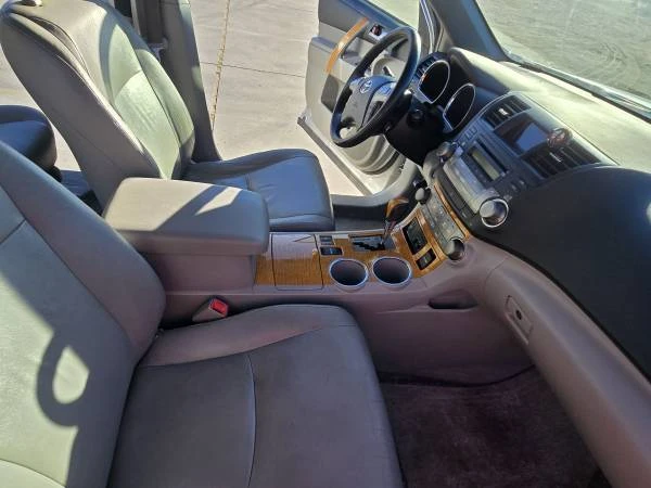2008 Toyota Highlander - Image 15 of 21