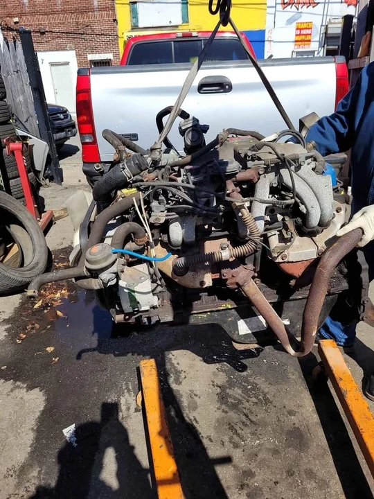 1989 Parts & Memorabilia Engines - Image 6 of 6