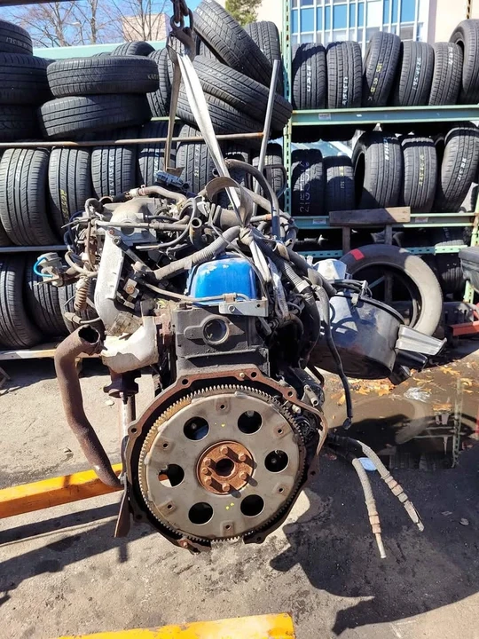 1989 Parts & Memorabilia Engines - Image 2 of 6